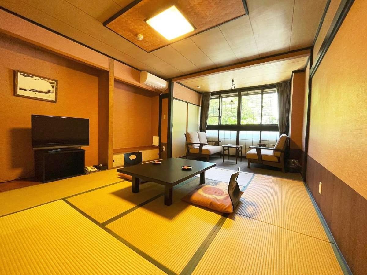 Kutsurogijyuku Shintaki Hotel Aizuwakamatsu Bagian luar foto