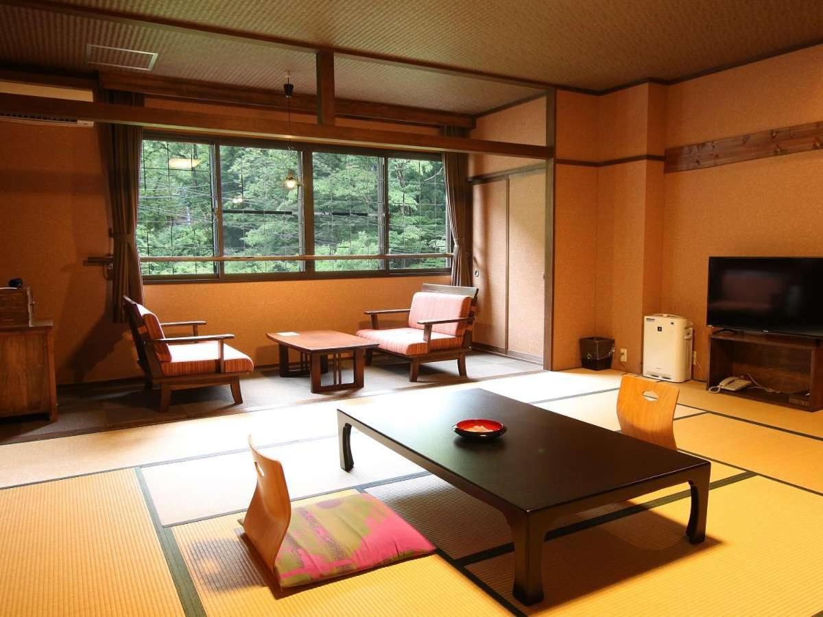 Kutsurogijyuku Shintaki Hotel Aizuwakamatsu Bagian luar foto
